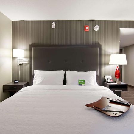 Hampton Inn & Suites By Hilton Toronto Markham Extérieur photo