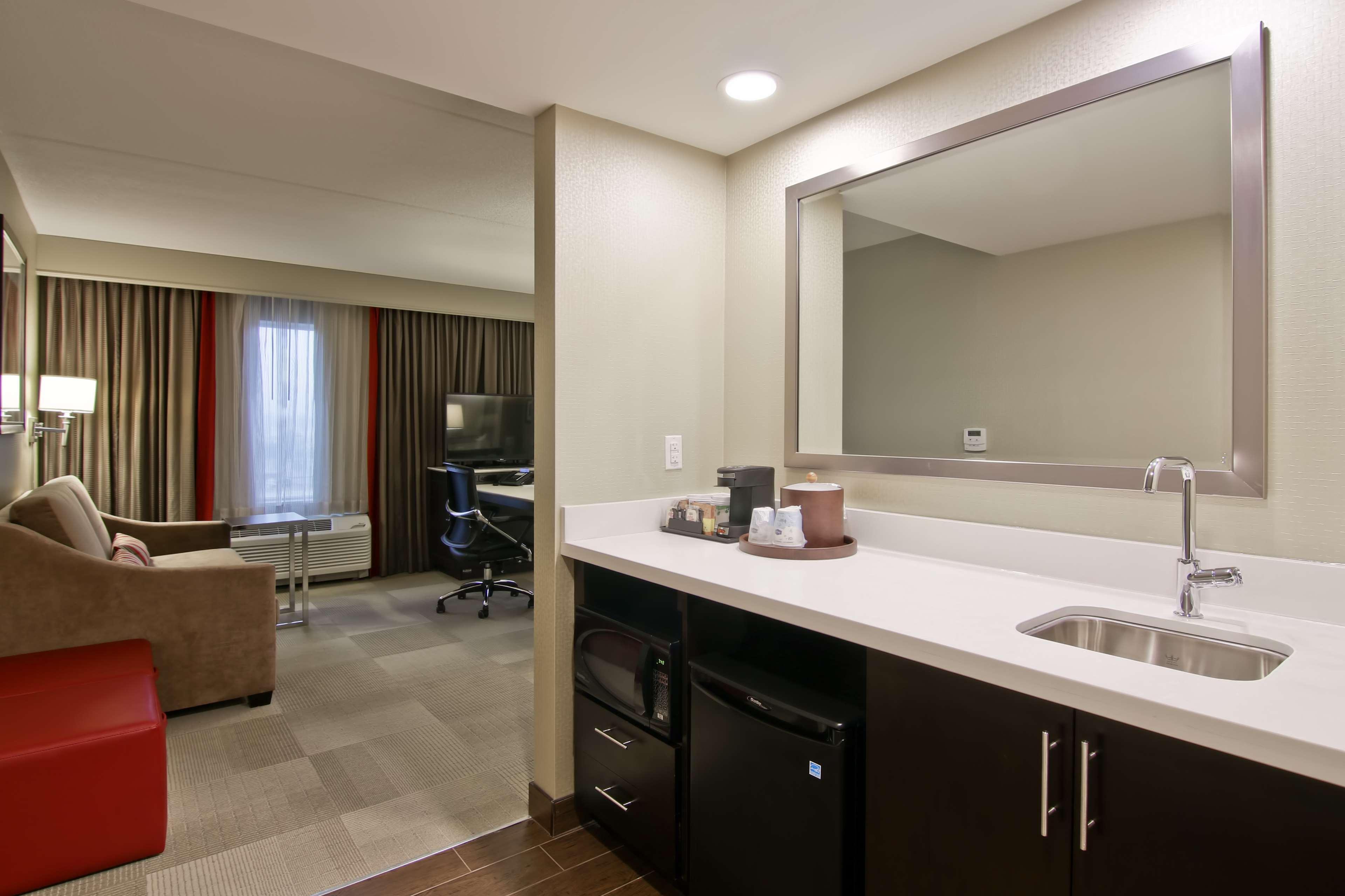 Hampton Inn & Suites By Hilton Toronto Markham Extérieur photo