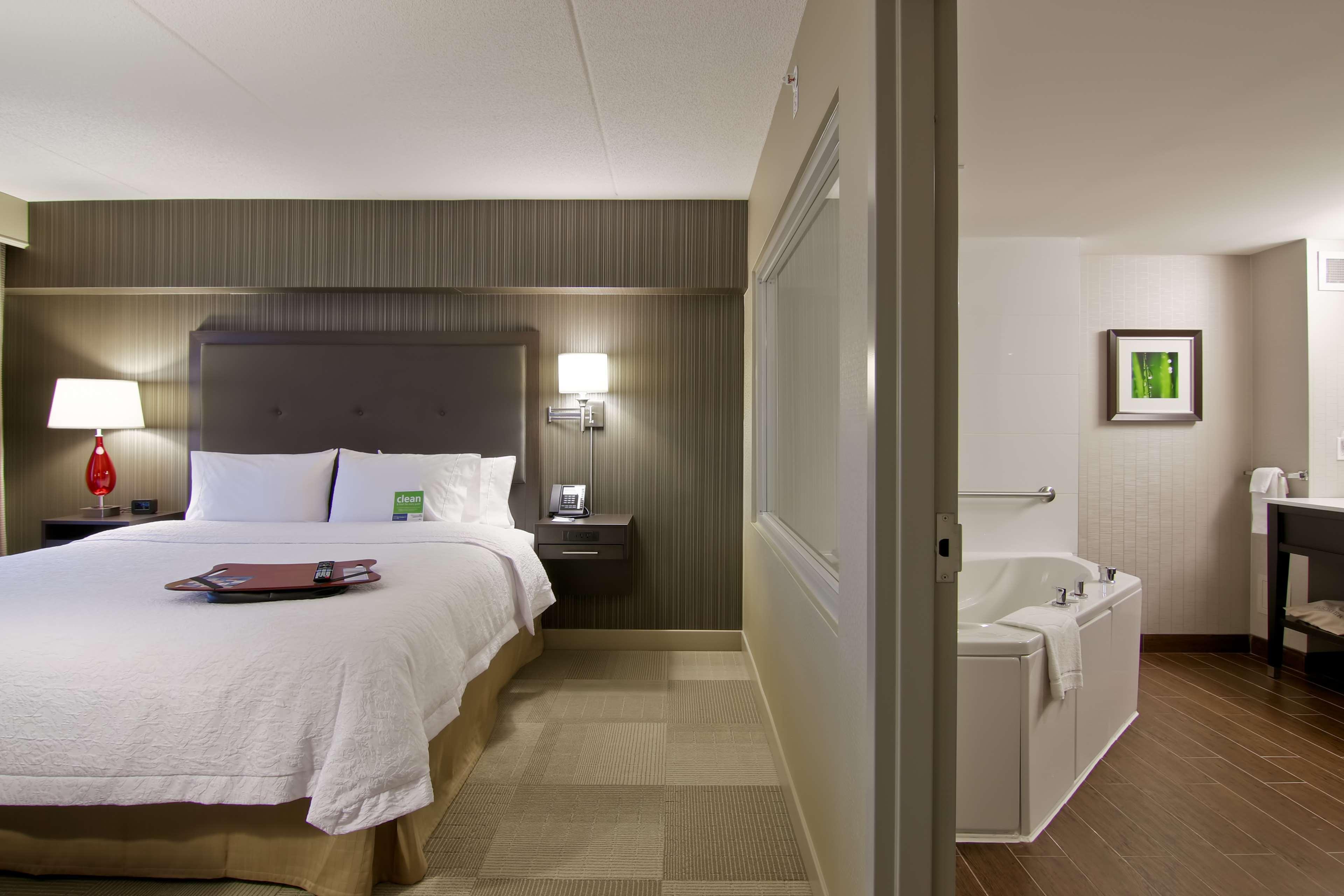 Hampton Inn & Suites By Hilton Toronto Markham Extérieur photo