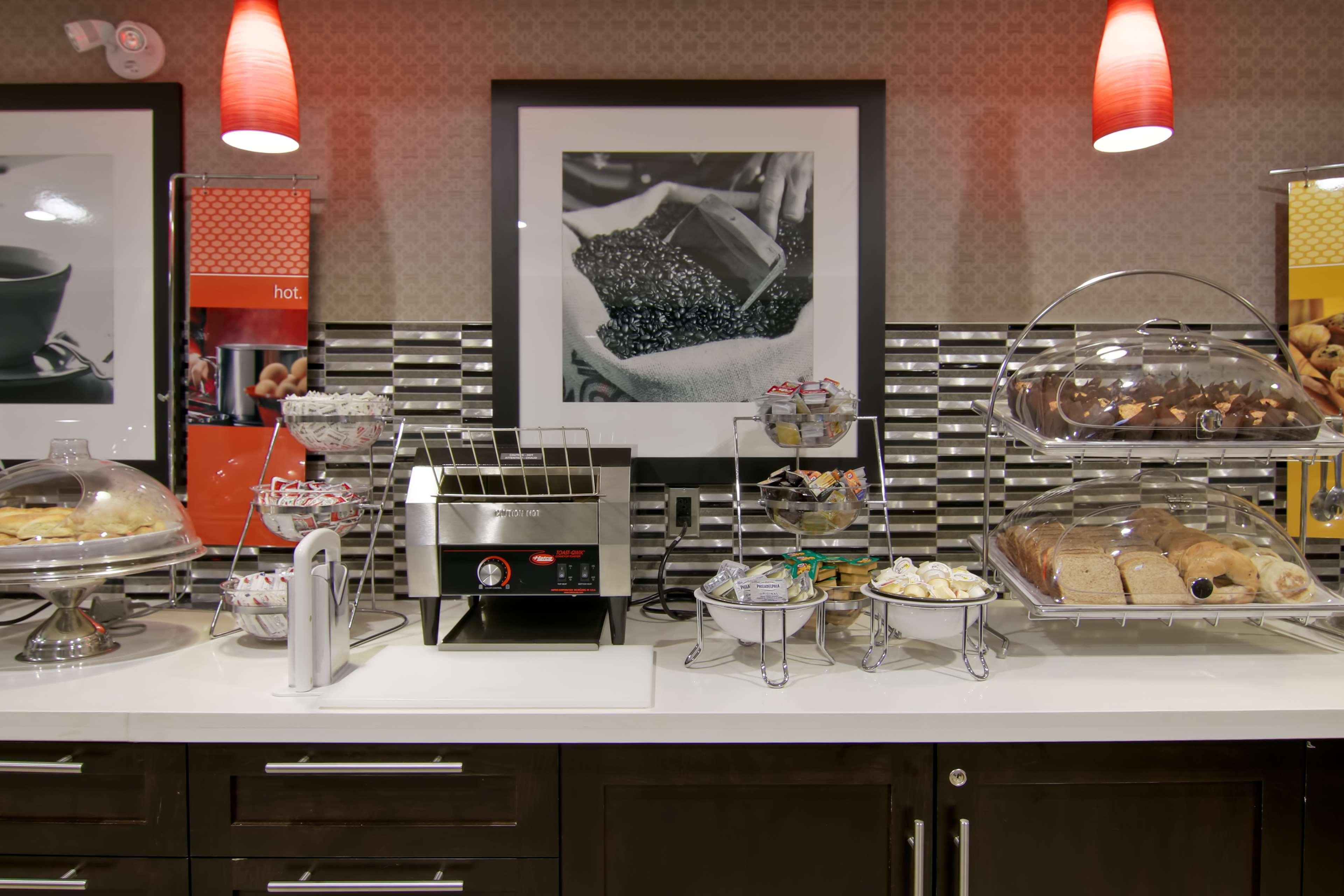 Hampton Inn & Suites By Hilton Toronto Markham Extérieur photo