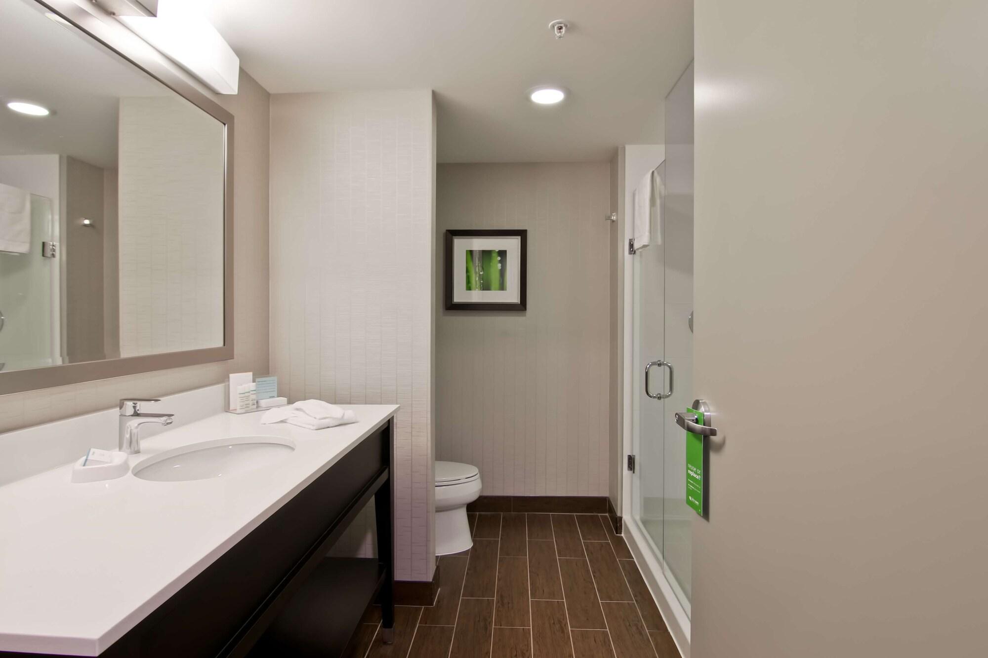 Hampton Inn & Suites By Hilton Toronto Markham Extérieur photo